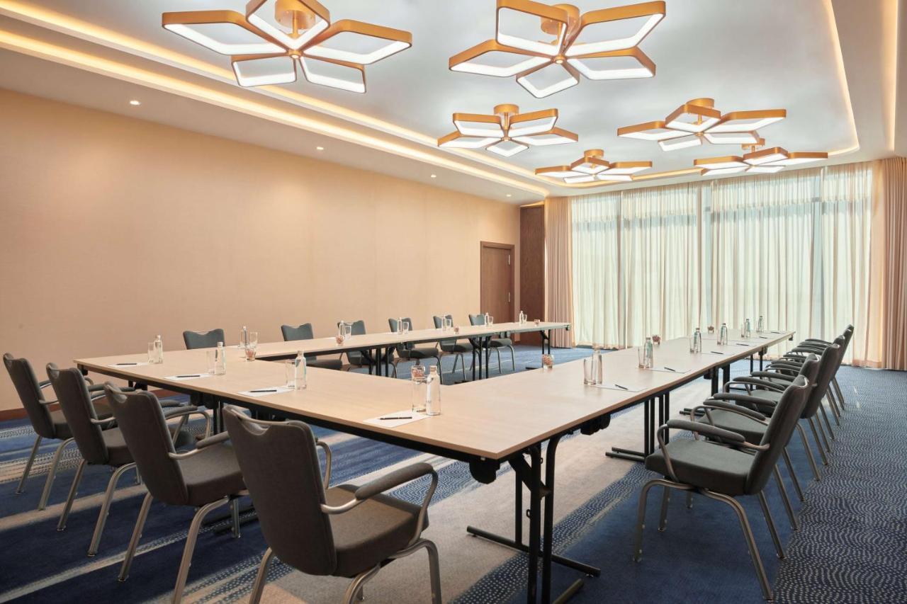 Radisson Blu Hotel Riyadh Convention And Exhibition Center Exteriér fotografie Meeting room