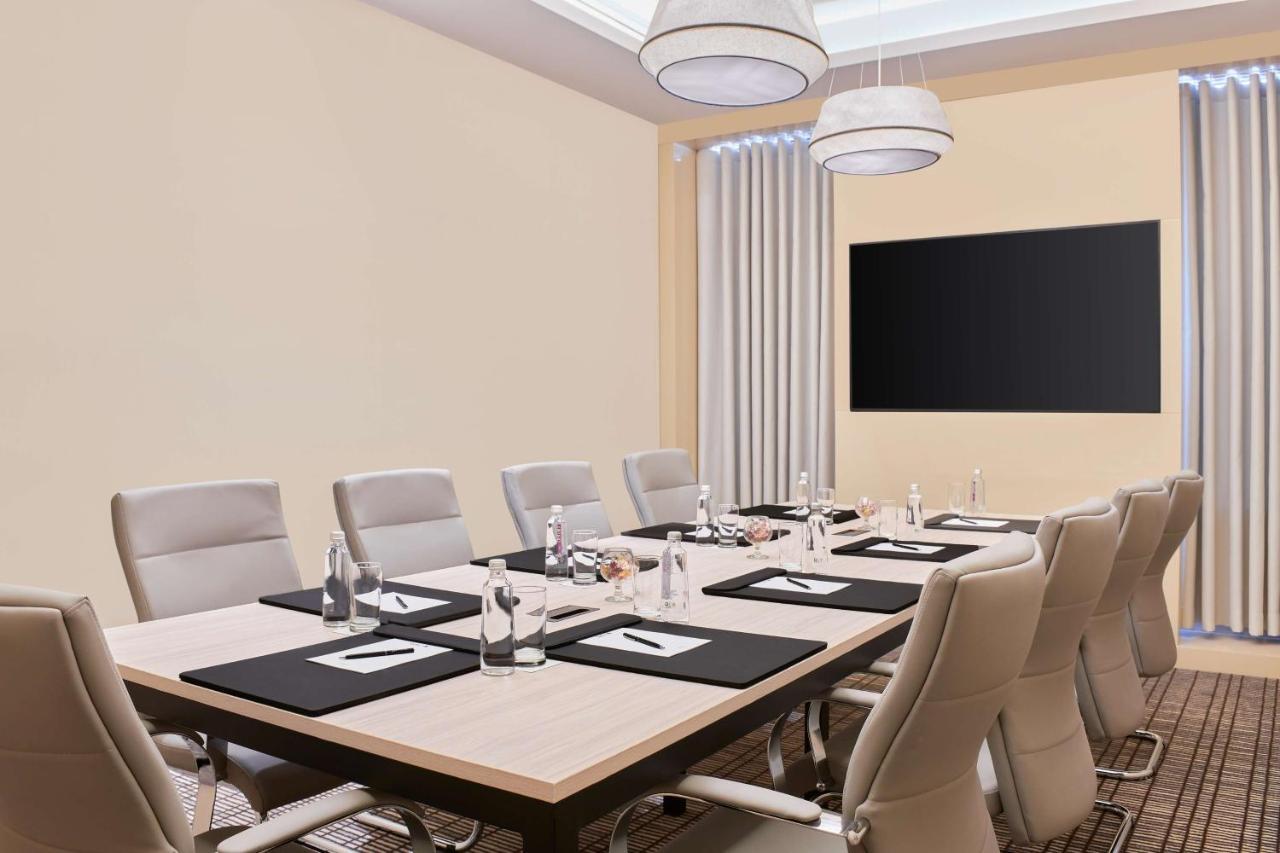Radisson Blu Hotel Riyadh Convention And Exhibition Center Exteriér fotografie Meeting room